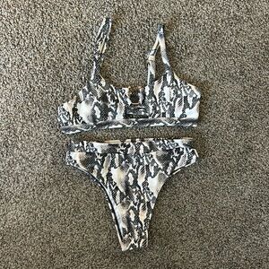 Bikini snake print set